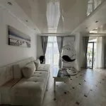 アパート Chornovola Str In リヴィウ