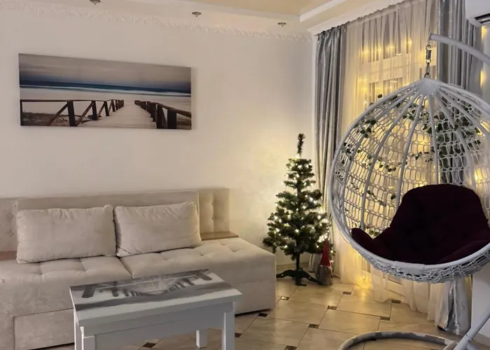 Chornovola Str In Apartment