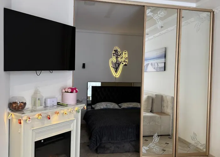 Chornovola Str In Apartment *