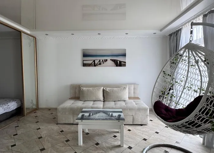 Chornovola Str In Apartment